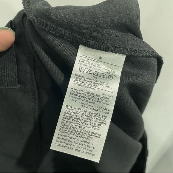 OLD NAVYNWT Taylor extra high waisted pleated shorts black M - Picture 3 of 6